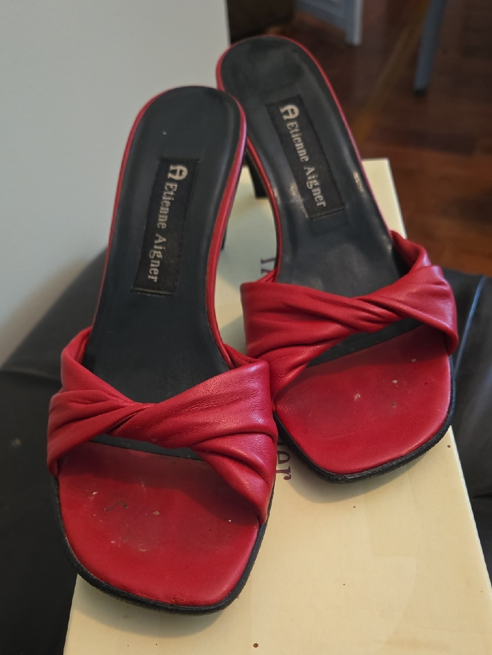 Etienne Aigner Red Twisted-Knot Leather Slide Mules